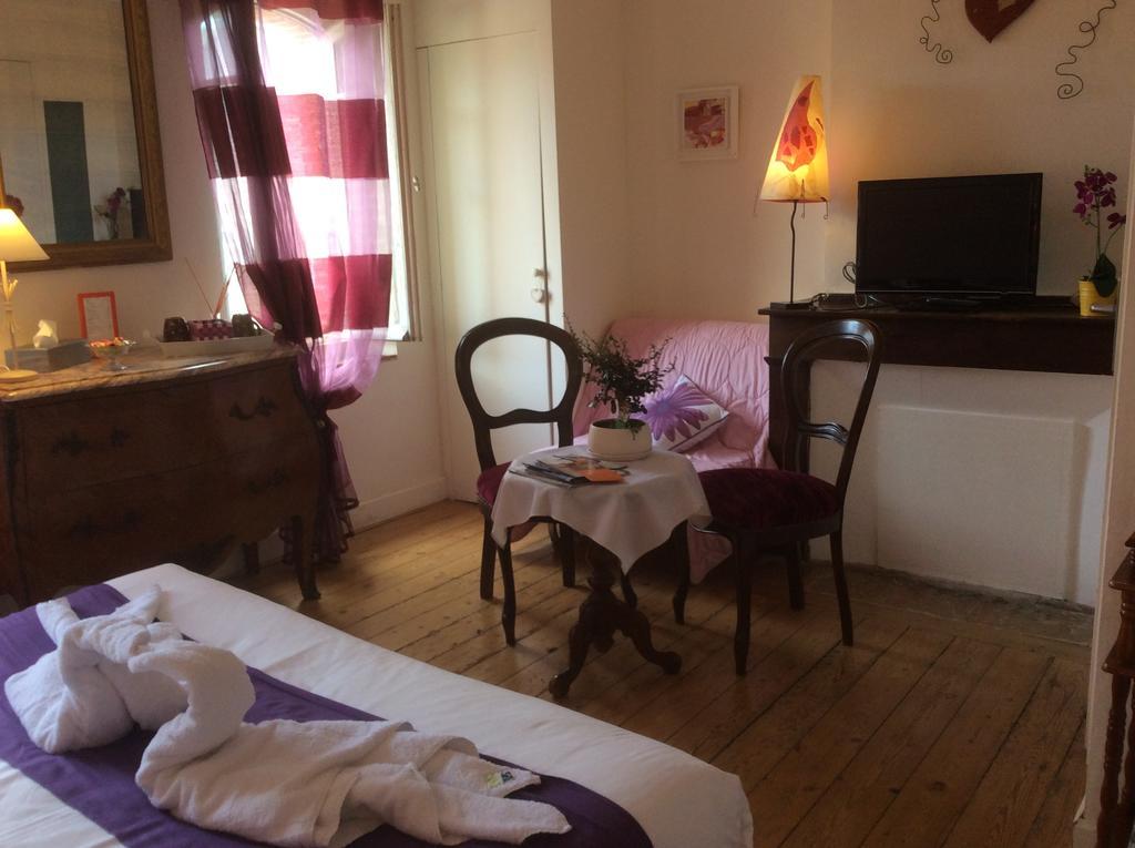 Chambre D'Hotes "Le Village" Villenouvelle Zewnętrze zdjęcie