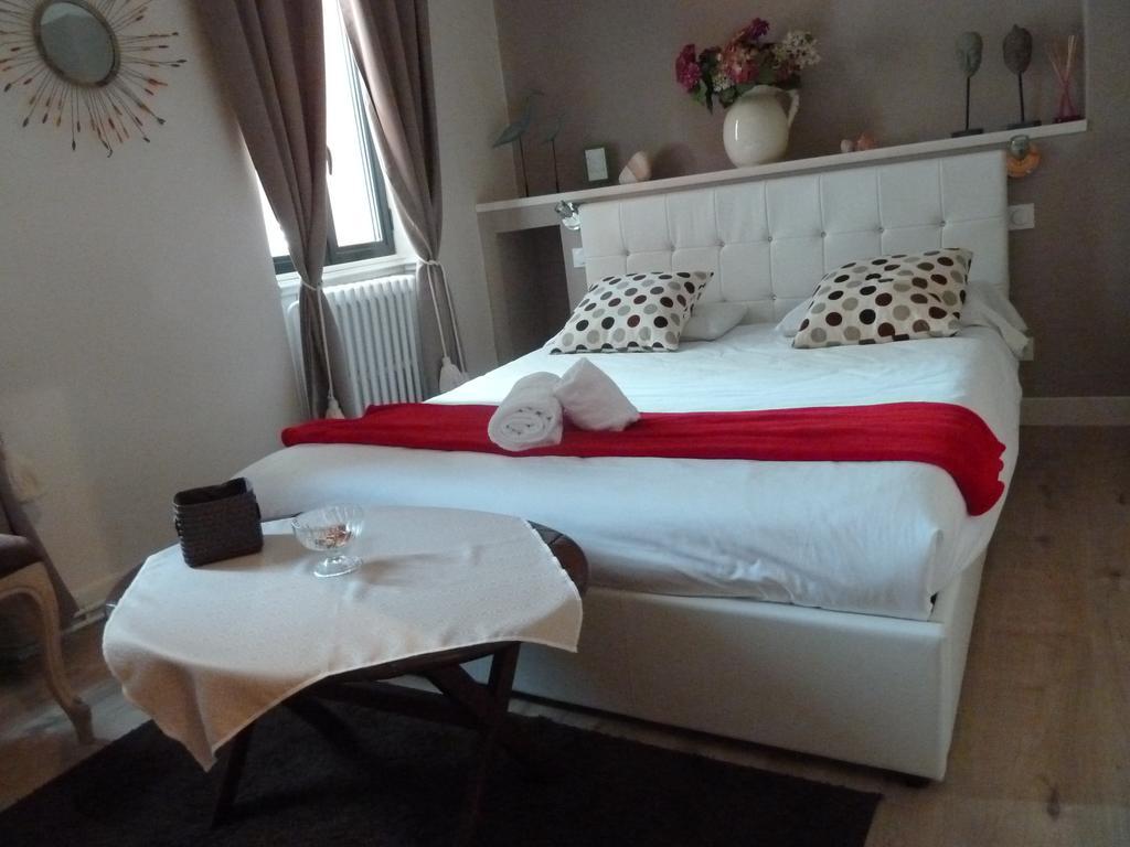 Chambre D'Hotes "Le Village" Villenouvelle Zewnętrze zdjęcie